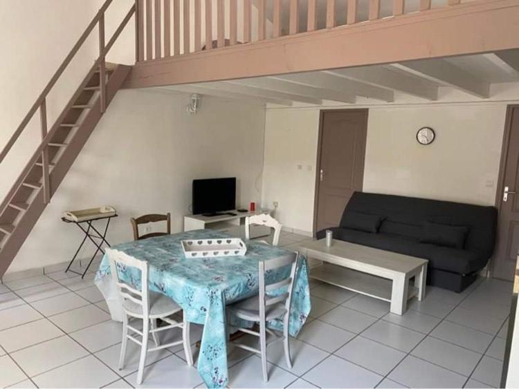 Gite Le Verger Soulignonne Exterior foto